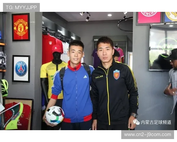 乐事足球挂件点燃球迷热情打造属于你的专属赛事纪念收藏